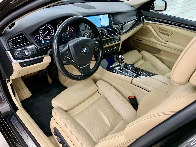 BMW 525 d xDrive * FACELIFT* Luxury* FULL, снимка 9 - Автомобили и джипове - 46878072