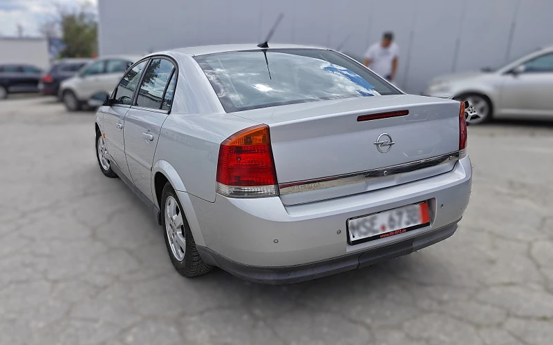 Opel Vectra 2.2i 147 автоматик кожа, снимка 12 - Автомобили и джипове - 46933764