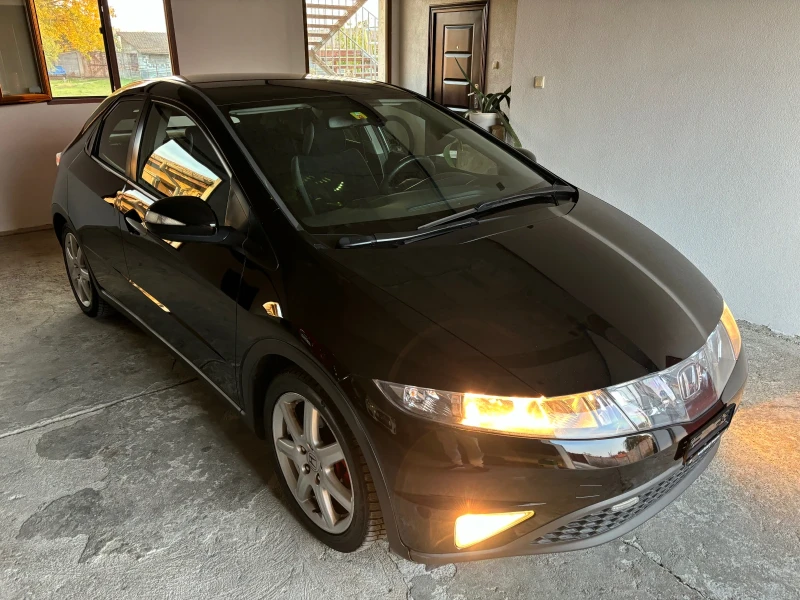 Honda Civic 1.8i SWISS, снимка 1 - Автомобили и джипове - 47766575