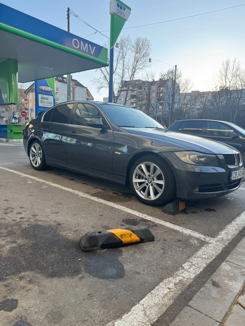 BMW 330 i, снимка 6 - Автомобили и джипове - 48406108