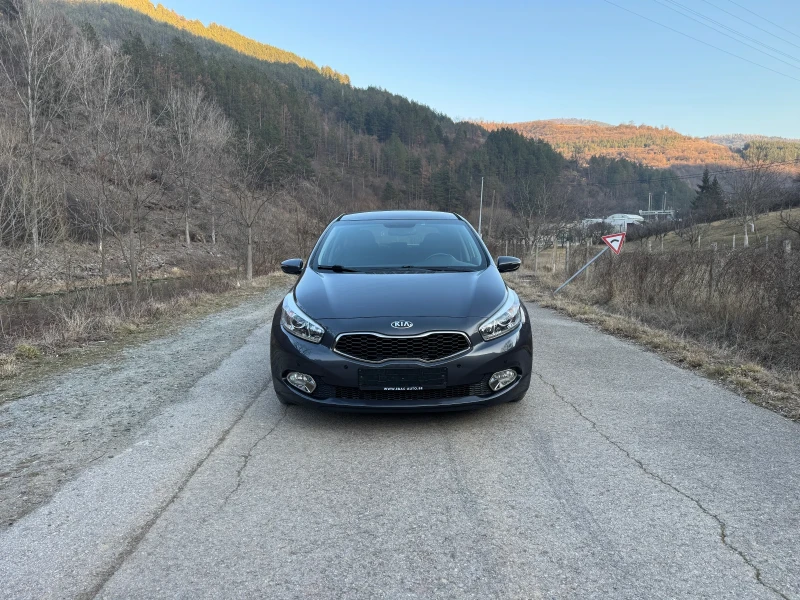 Kia Ceed, снимка 1 - Автомобили и джипове - 49075345