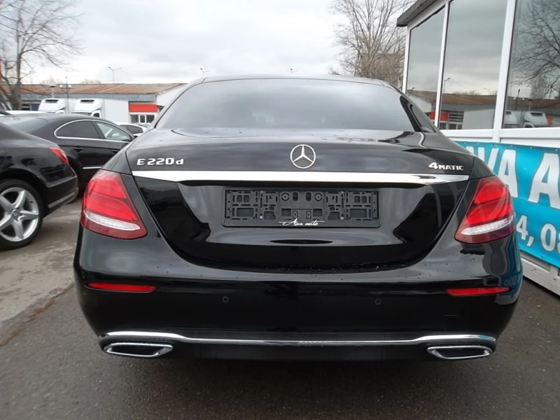 Mercedes-Benz E 220 4matic AMG line, снимка 5 - Автомобили и джипове - 49230455