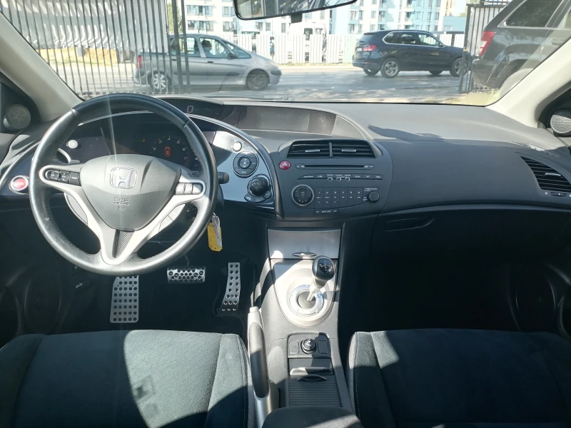Honda Civic 1.8 I-VTEC AUTOMATIC, снимка 9 - Автомобили и джипове - 50874759