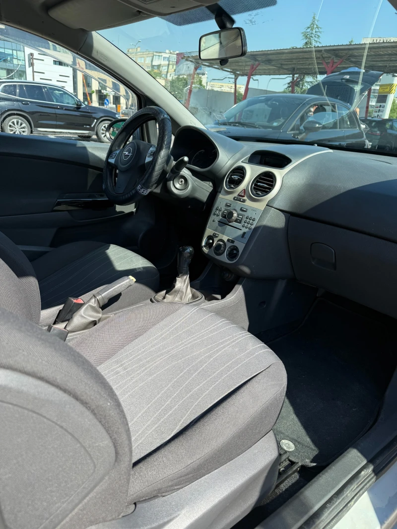 Opel Corsa, снимка 8 - Автомобили и джипове - 52425303