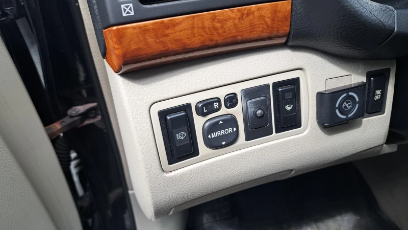 Toyota Avensis, снимка 11 - Автомобили и джипове - 52883158