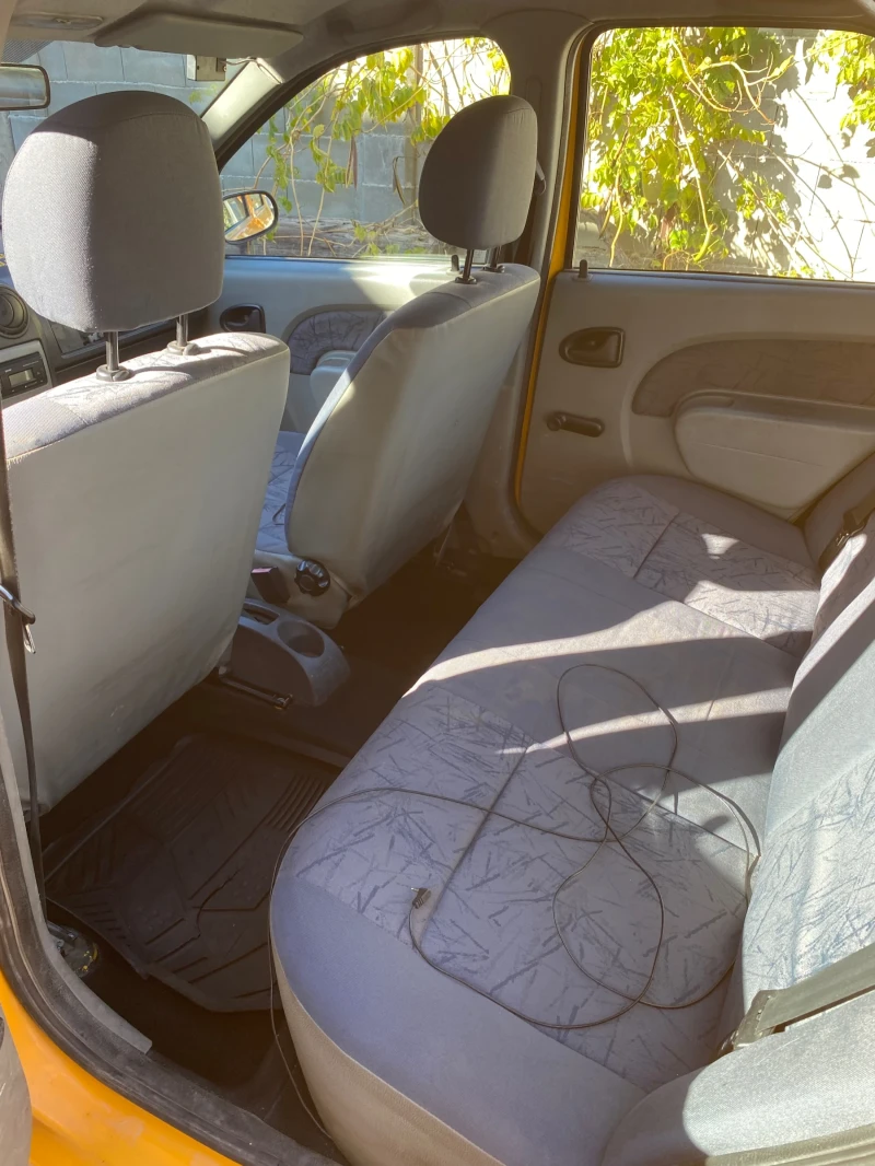 Dacia Logan, снимка 6 - Автомобили и джипове - 52649172