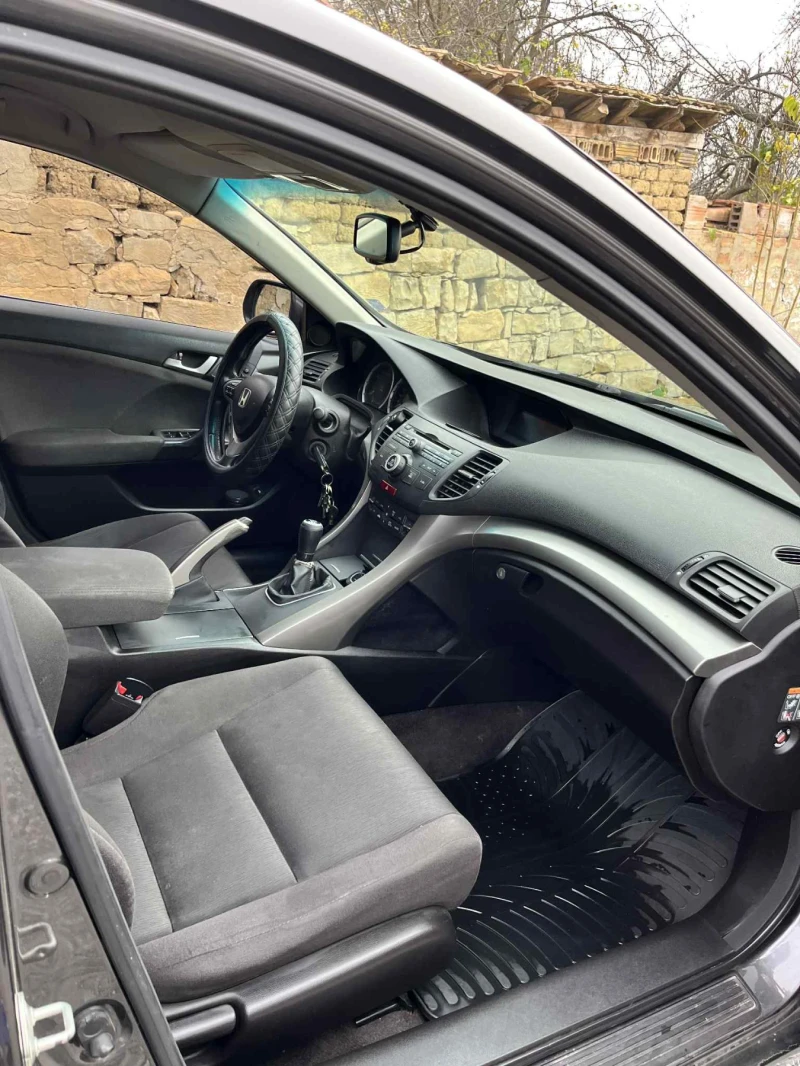 Honda Accord 2.2 IDTEC, снимка 13 - Автомобили и джипове - 52665329