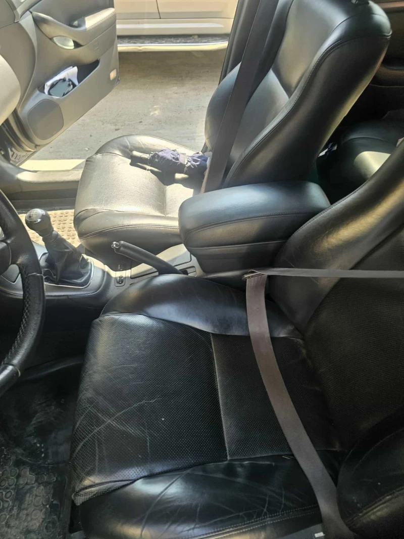 Toyota Avensis 2.2 d-cat 177, снимка 7 - Автомобили и джипове - 52760434