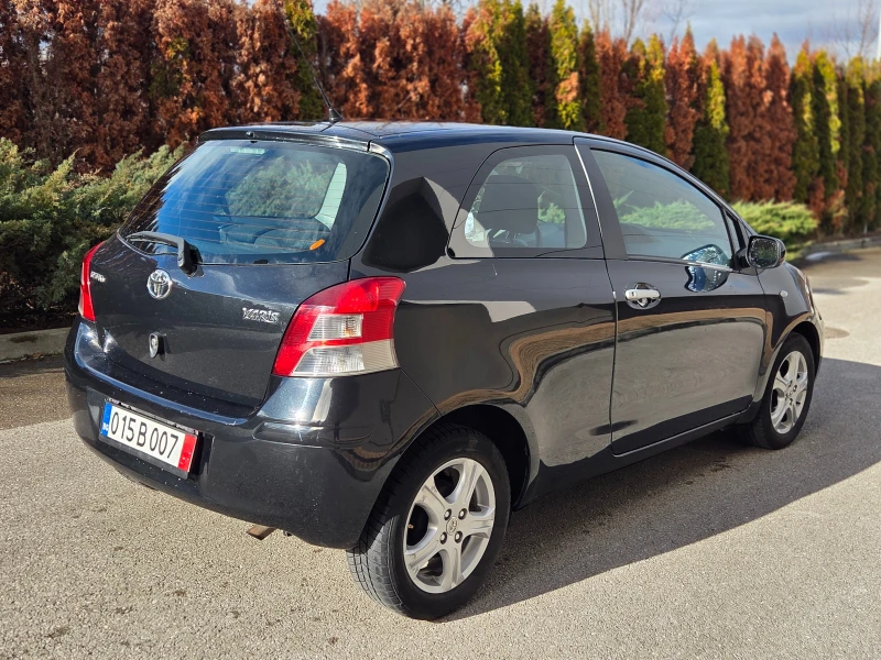 Toyota Yaris 1.4D4-D Facelift ОТЛИЧЕН, снимка 6 - Автомобили и джипове - 53097624