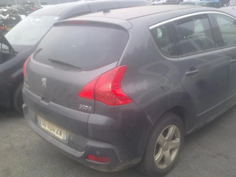 Peugeot 3008 1.6 HDI 8V, снимка 11 - Автомобили и джипове - 21951544