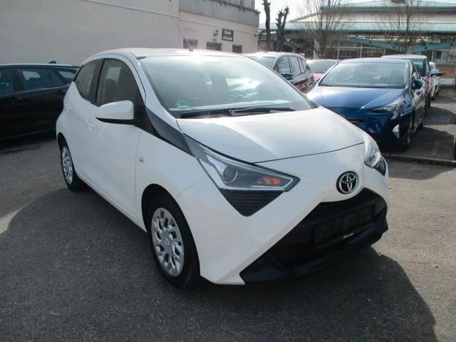 Toyota Aygo  1.0 VVT-i 5T, снимка 4 - Автомобили и джипове - 45596714