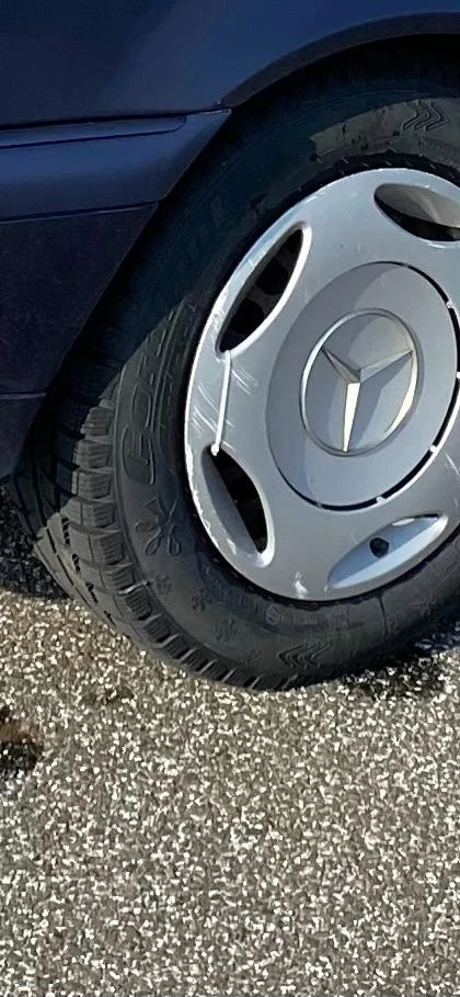 Mercedes-Benz C 180, снимка 6 - Автомобили и джипове - 53944694