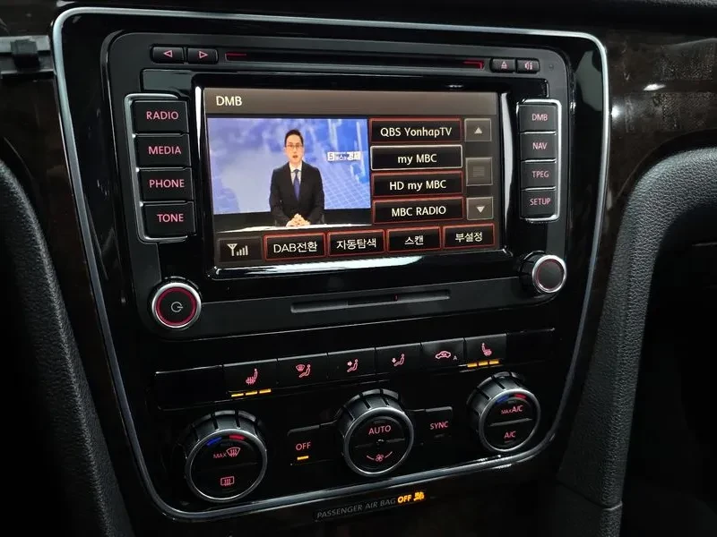 VW Passat 2.0 TDI, снимка 17 - Автомобили и джипове - 54298570