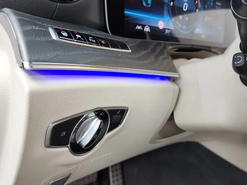 Mercedes-Benz CLS 450 4MATIC AMG LINE, снимка 16 - Автомобили и джипове - 55111181