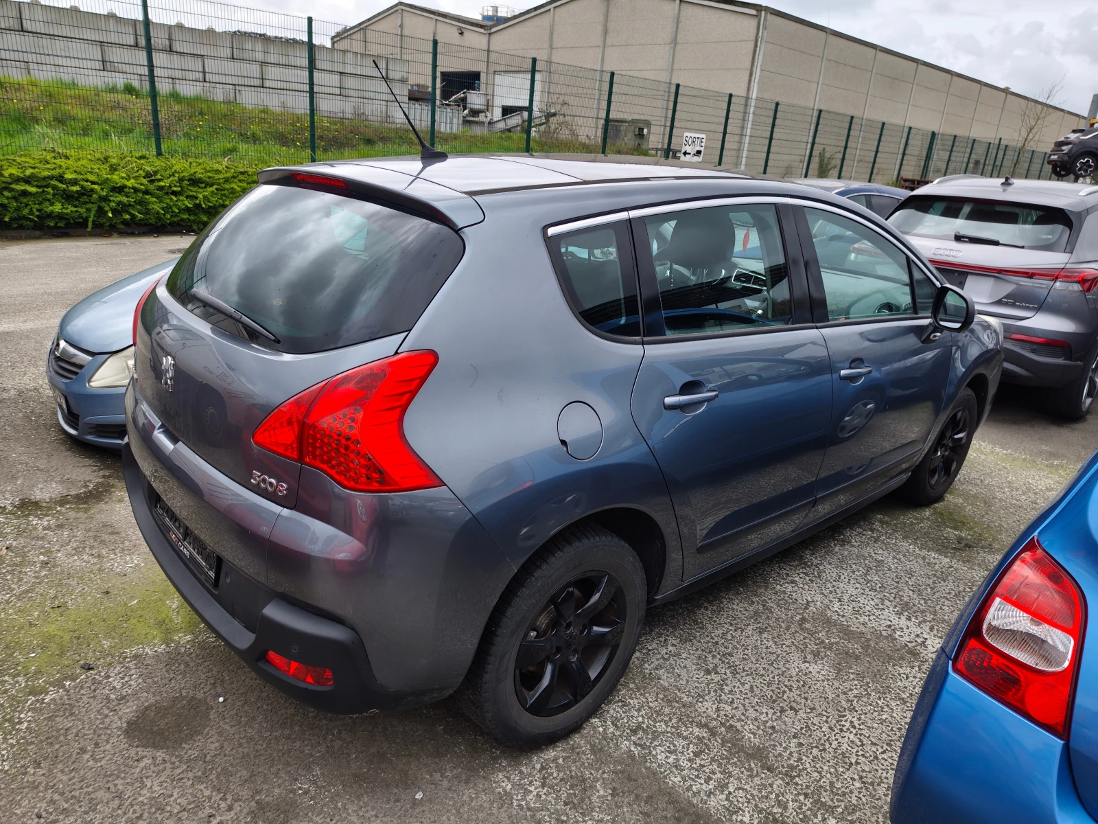 Peugeot 3008 1.6 HDi 8V/1.6VTi , снимка 16 - Автомобили и джипове - 48320132