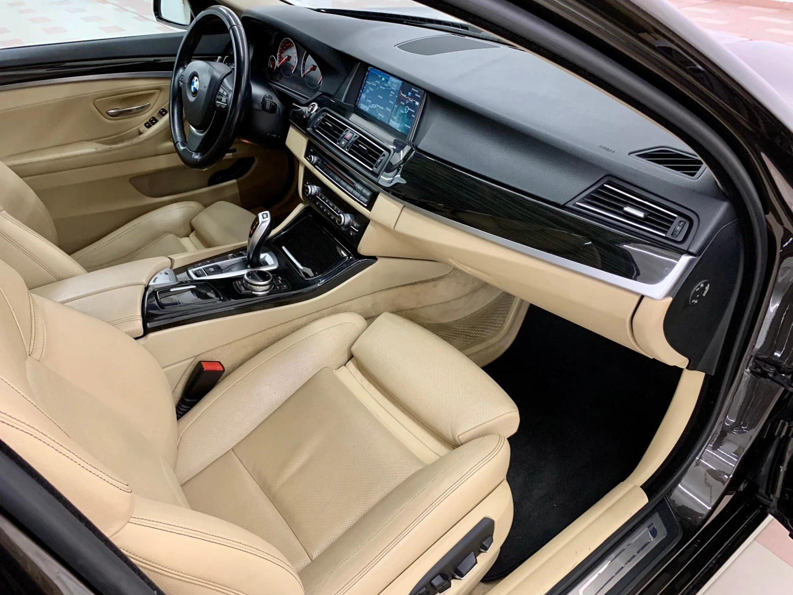 BMW 525 d xDrive * FACELIFT* Luxury* FULL | Mobile.bg   11