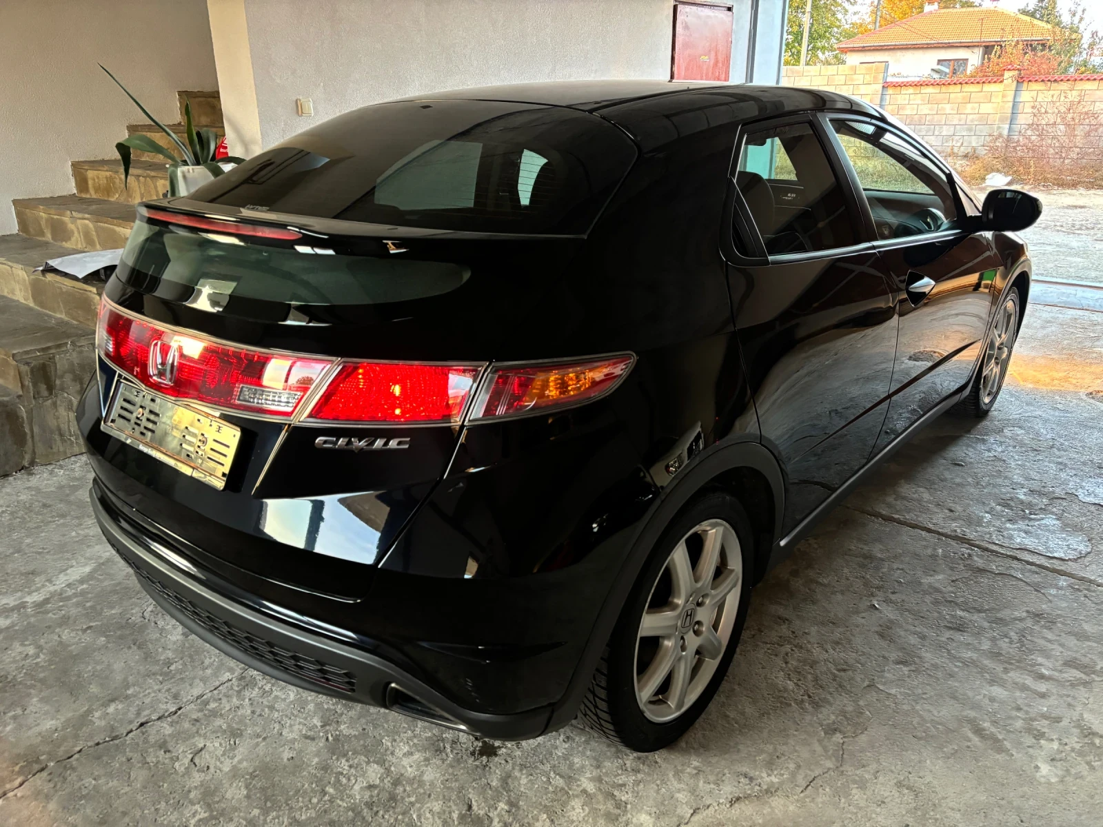 Honda Civic 1.8i SWISS - изображение 4