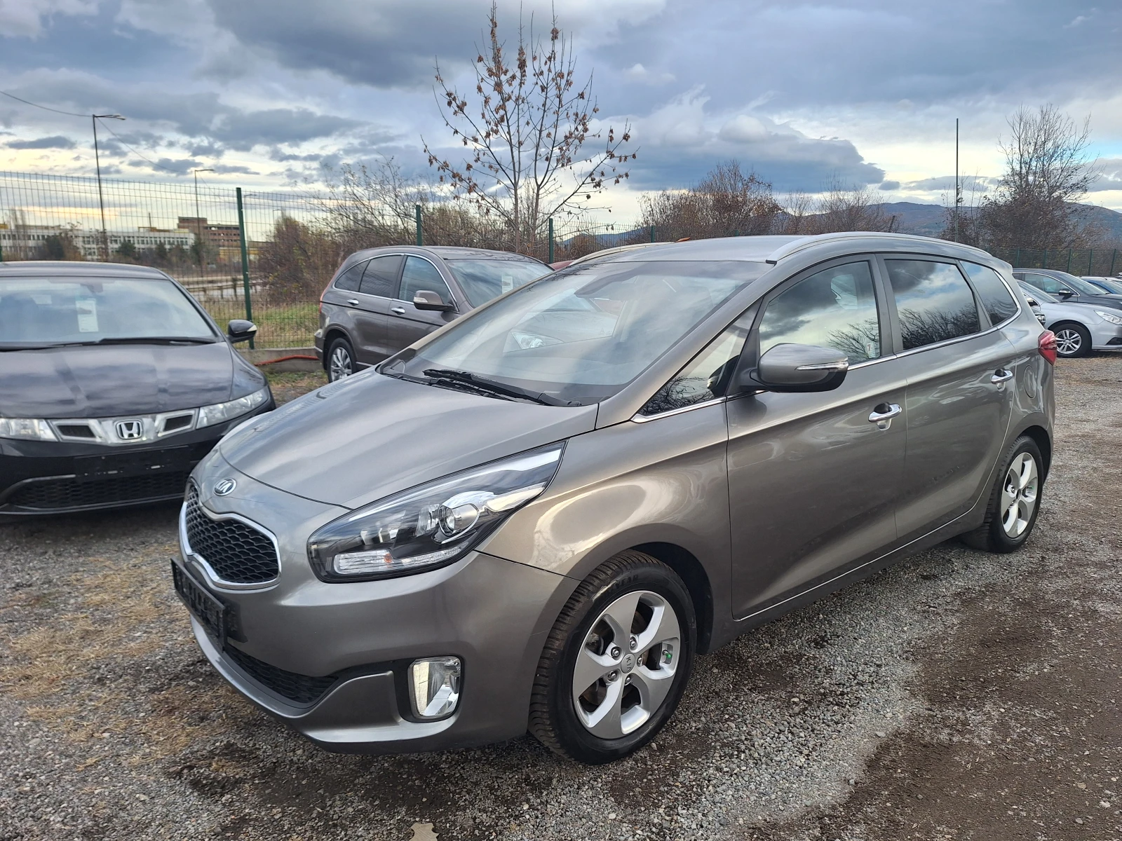 Kia Carens 1.7 CRDI - 136 к.с. - NAVI - изображение 3