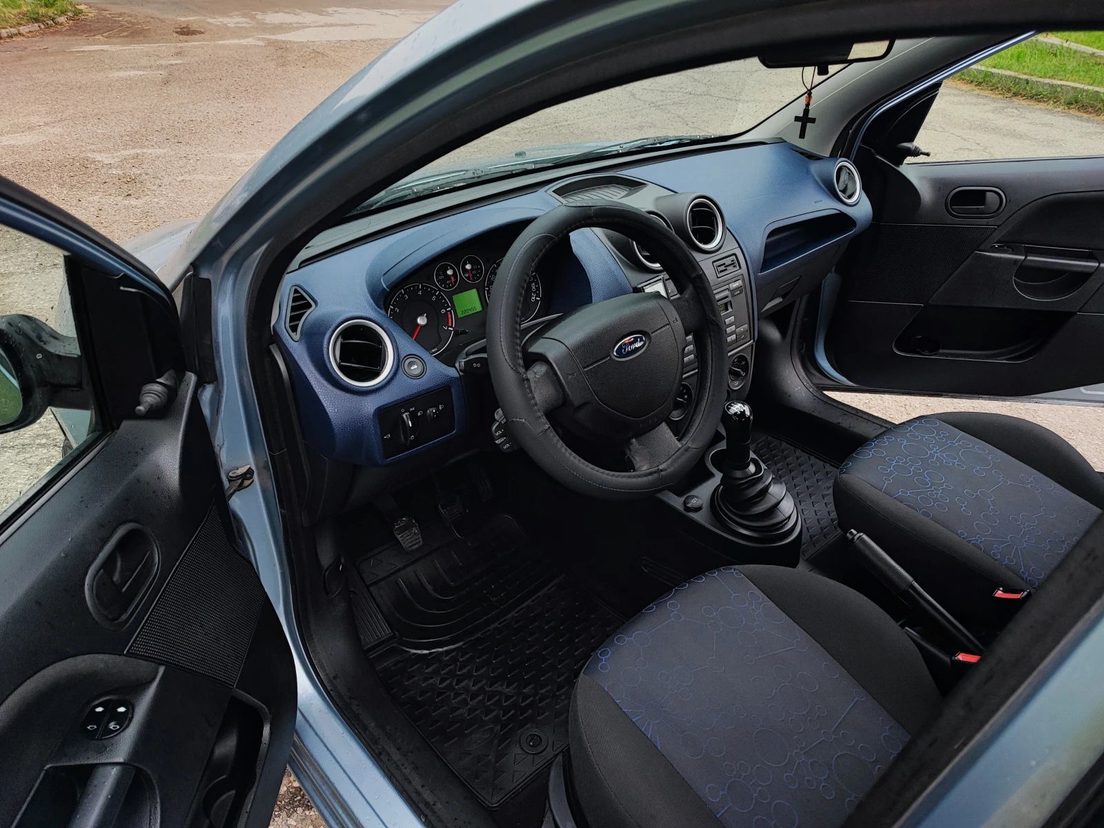 Ford Fiesta  - изображение 10