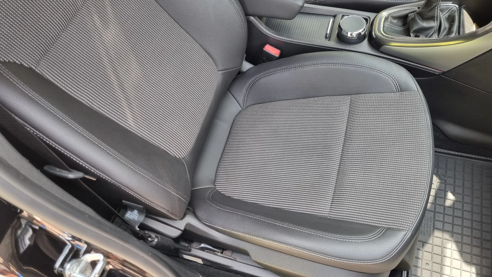 Opel Astra 1, 4 турбо COSMO - изображение 10
