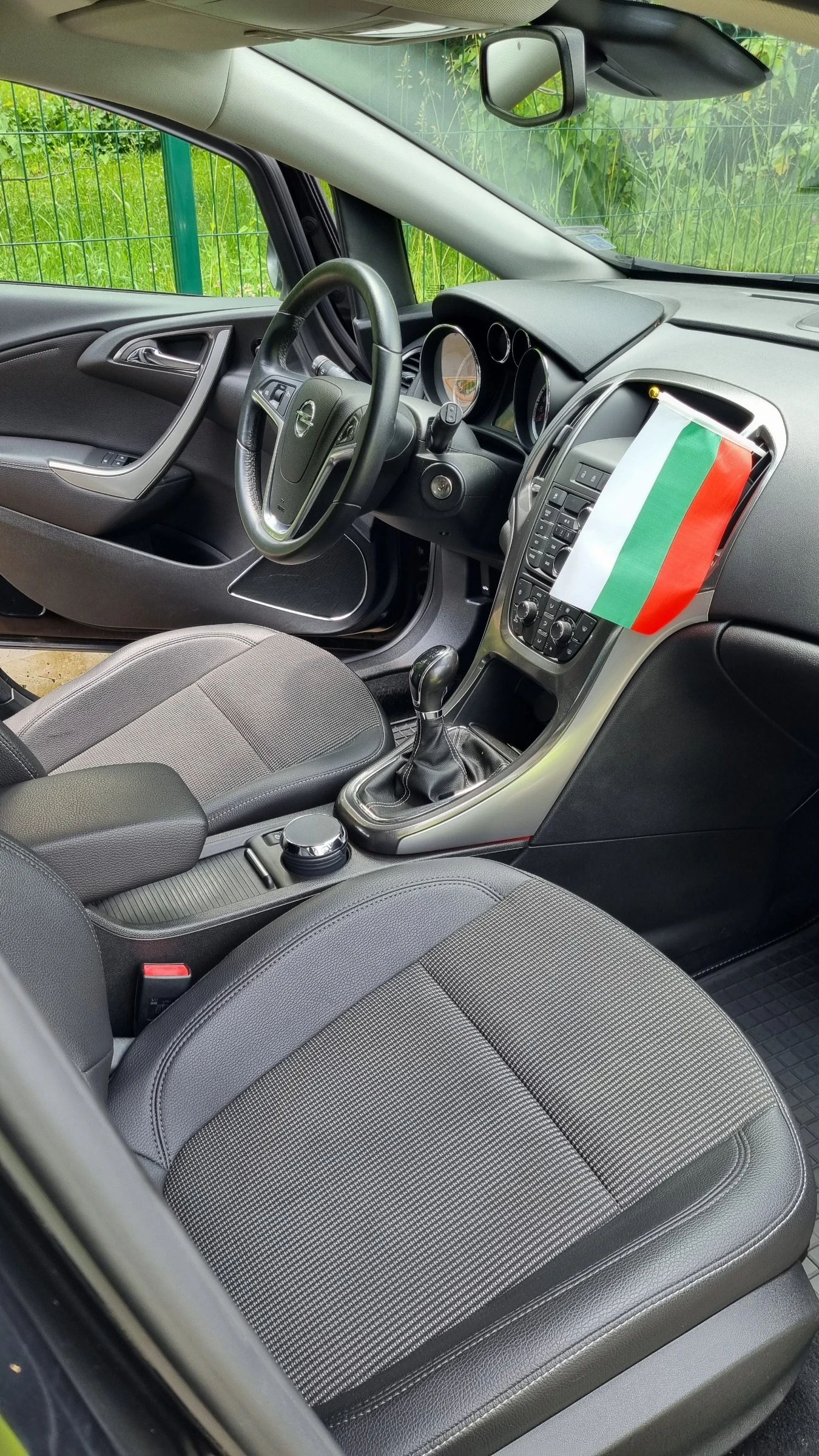 Opel Astra 1, 4 турбо COSMO - изображение 8