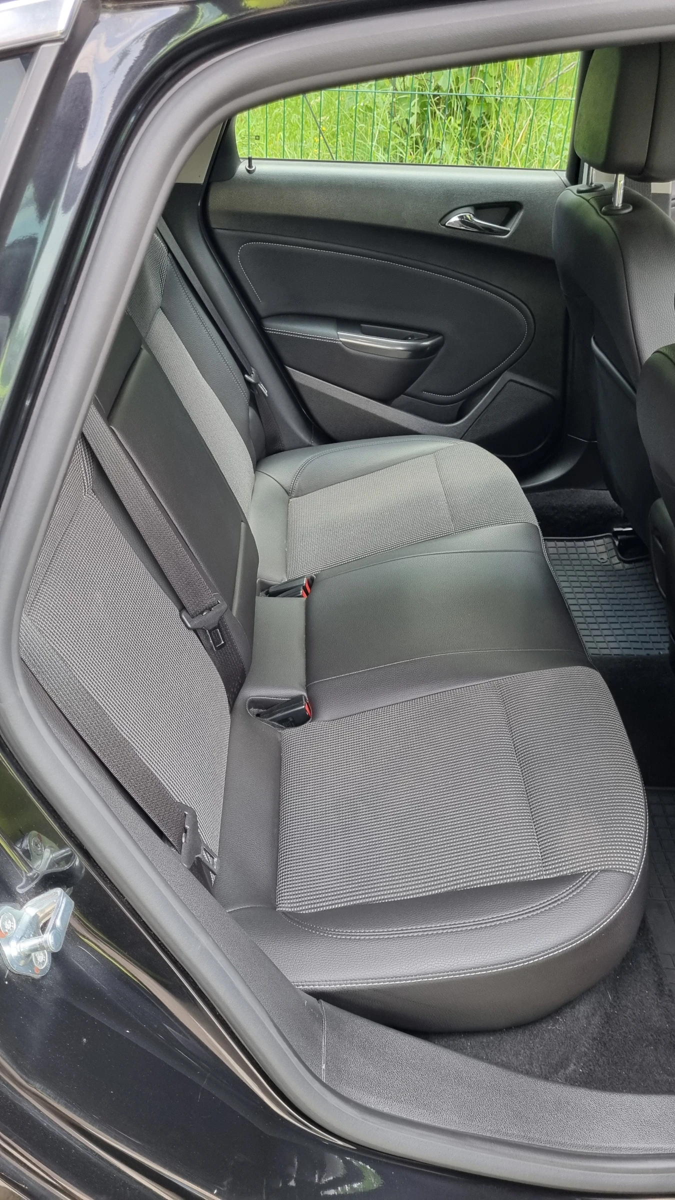 Opel Astra 1, 4 турбо COSMO - изображение 5