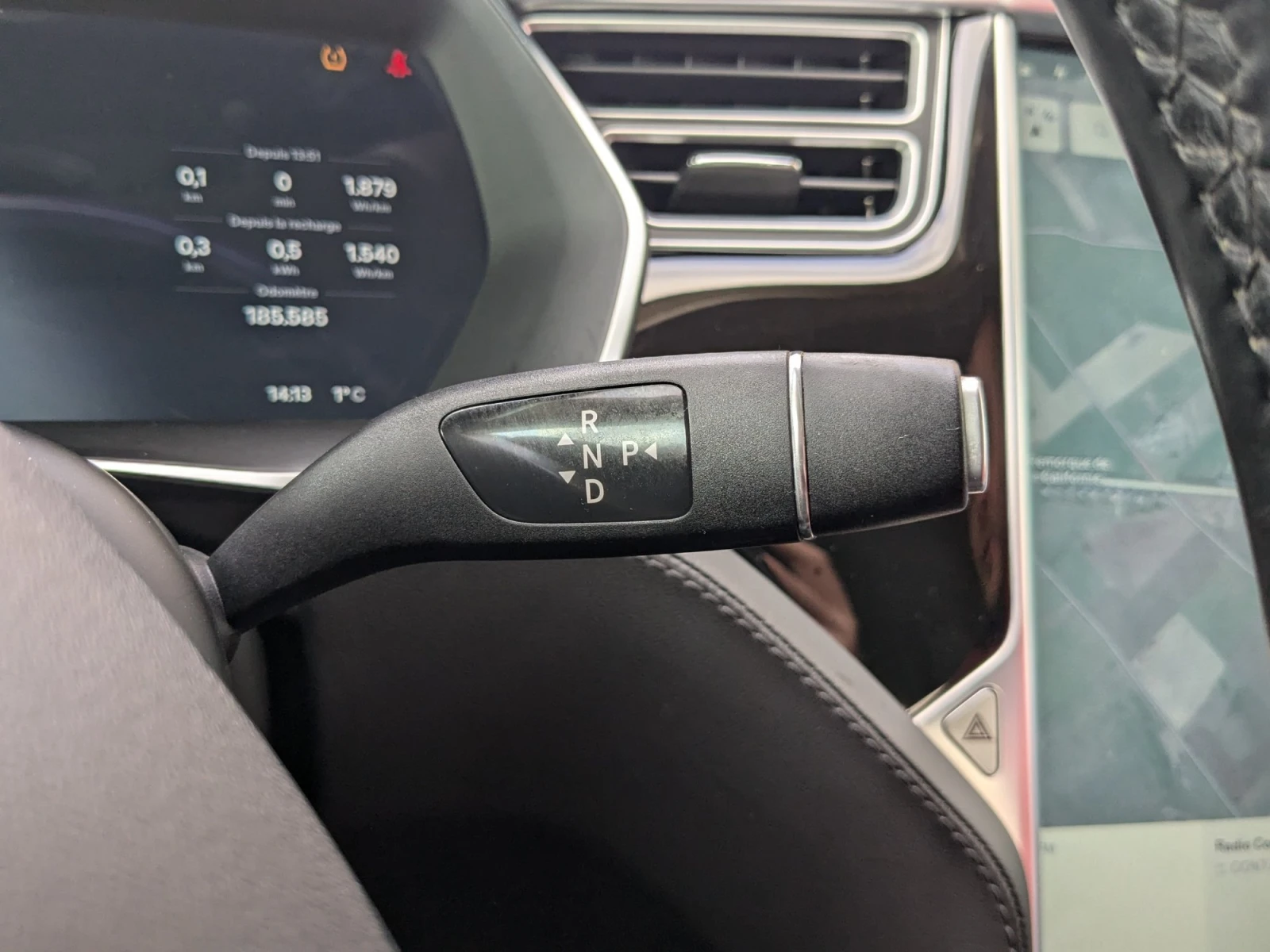 Tesla Model S 60 - изображение 5
