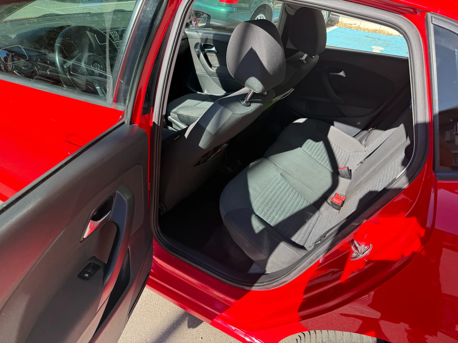 VW Polo 1.6 TDI 90коня - изображение 10
