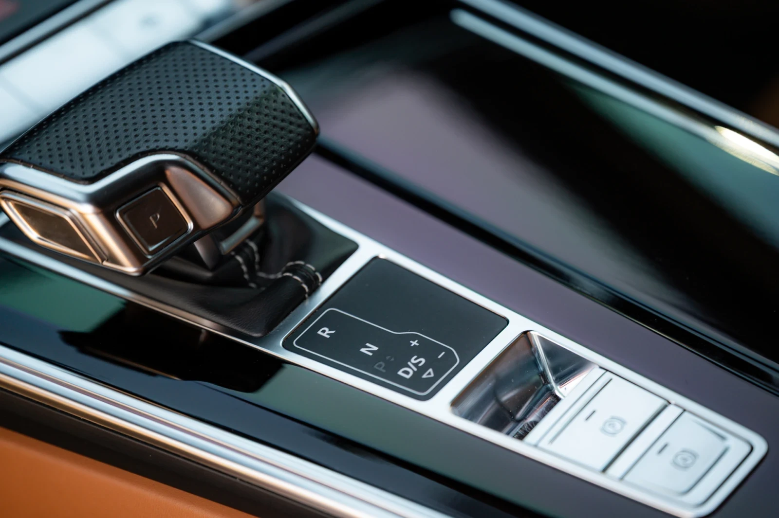 Audi Rs6 Avant/ Soft Close/ Downpipe / Service | Mobile.bg   12