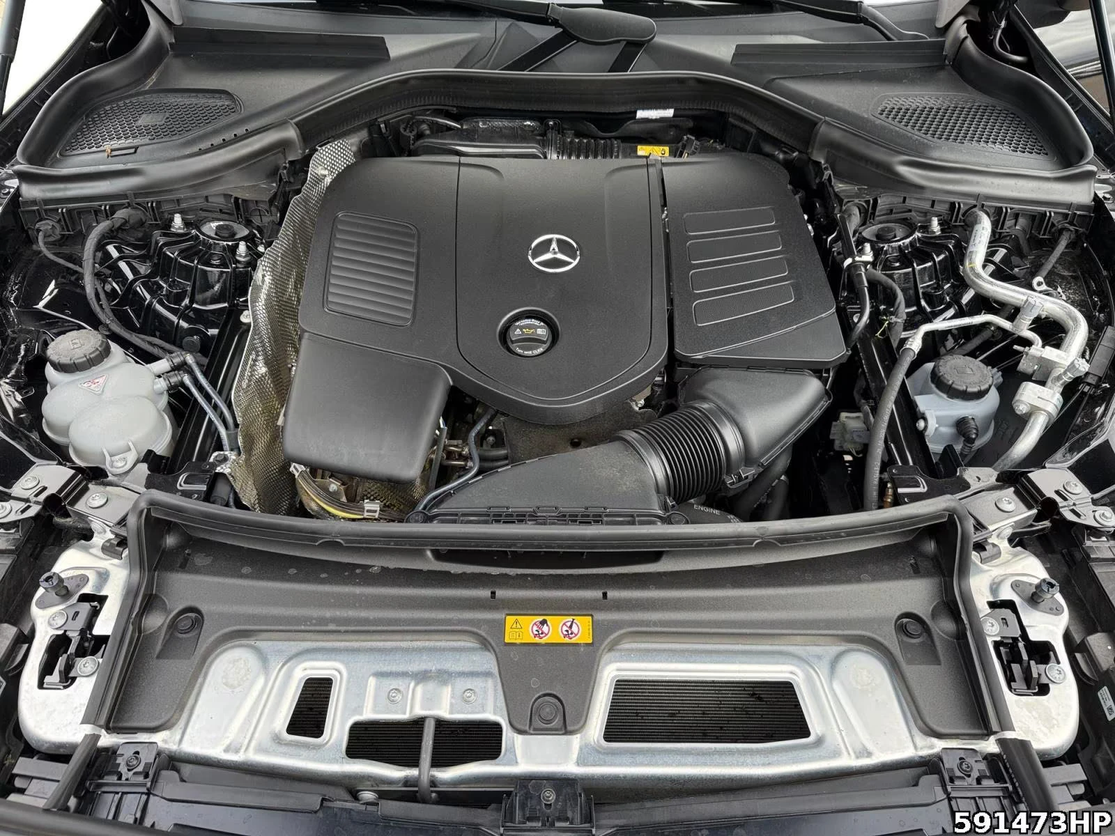 Mercedes-Benz GLC 200 COUPE/204HP/AMG/360/PANO/NIGHT/897v - изображение 7