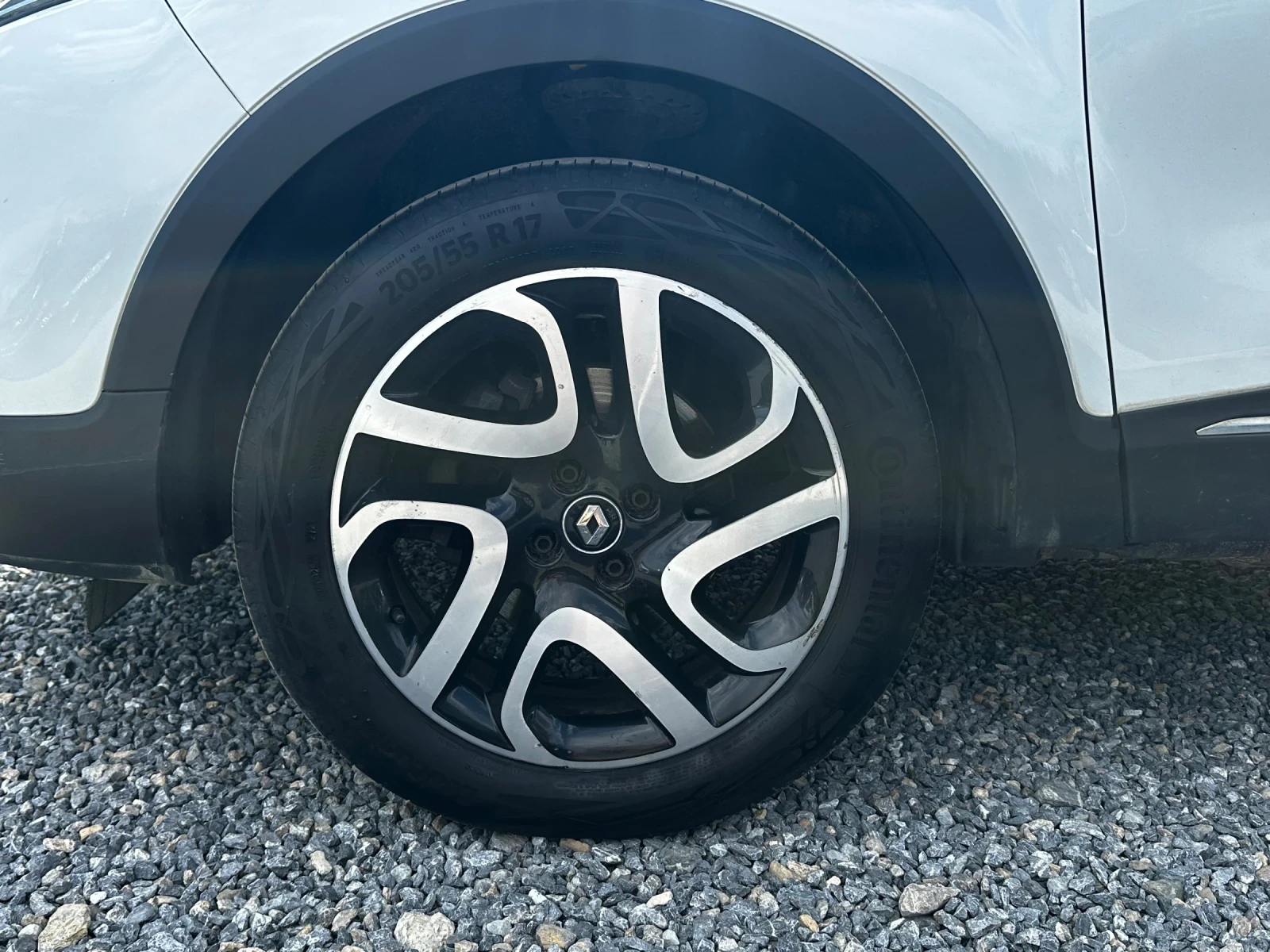 Renault Captur 1.2 TCe EVRO 6 - изображение 5