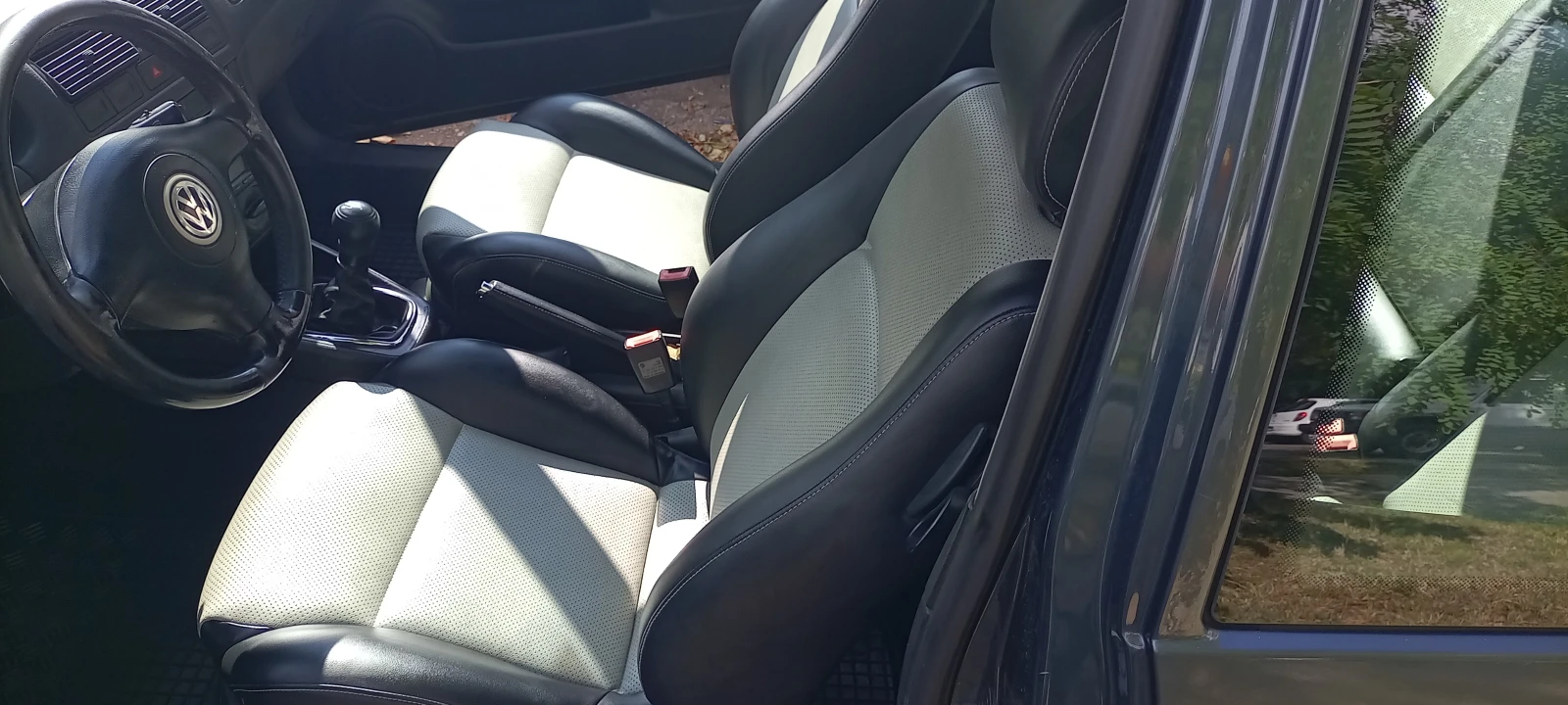 VW Golf 1.6 16V, снимка 6 - Автомобили и джипове - 53897102