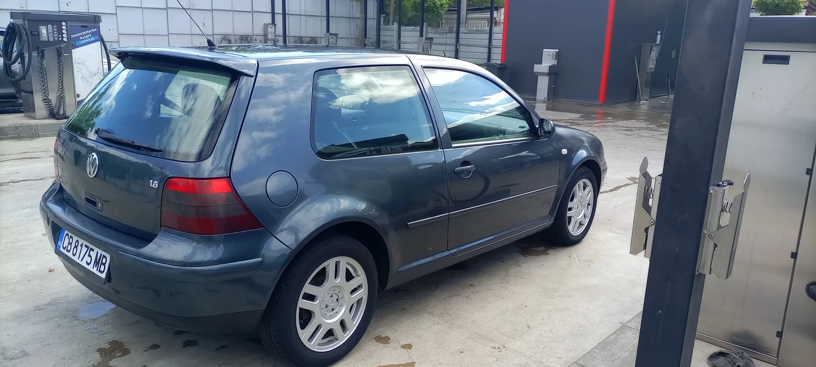 VW Golf 1.6 16V, снимка 4 - Автомобили и джипове - 53897102