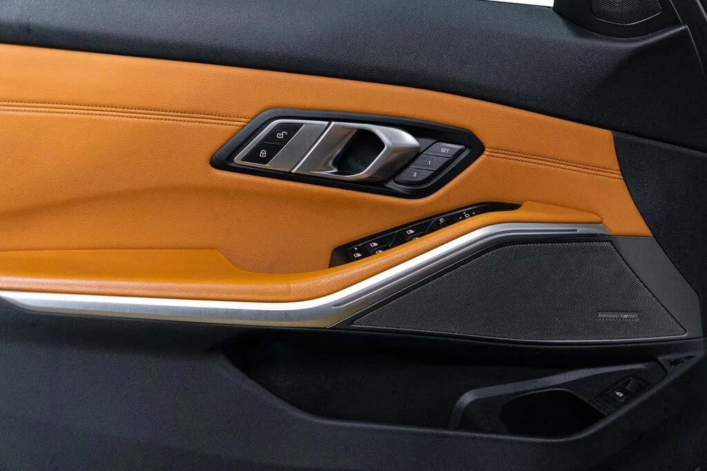 BMW 340 * M-PACK* 360* DISTRONIC* , снимка 10 - Автомобили и джипове - 53901060