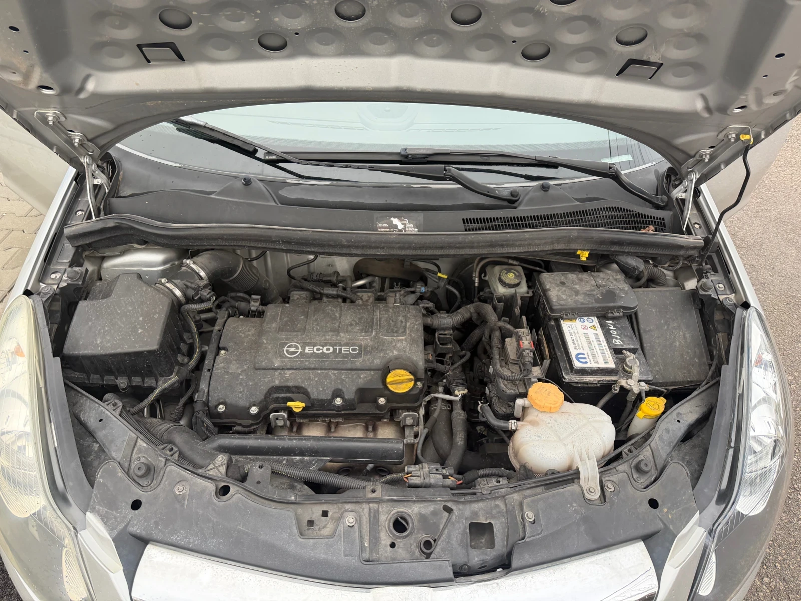 Opel Corsa, снимка 2 - Автомобили и джипове - 53912670