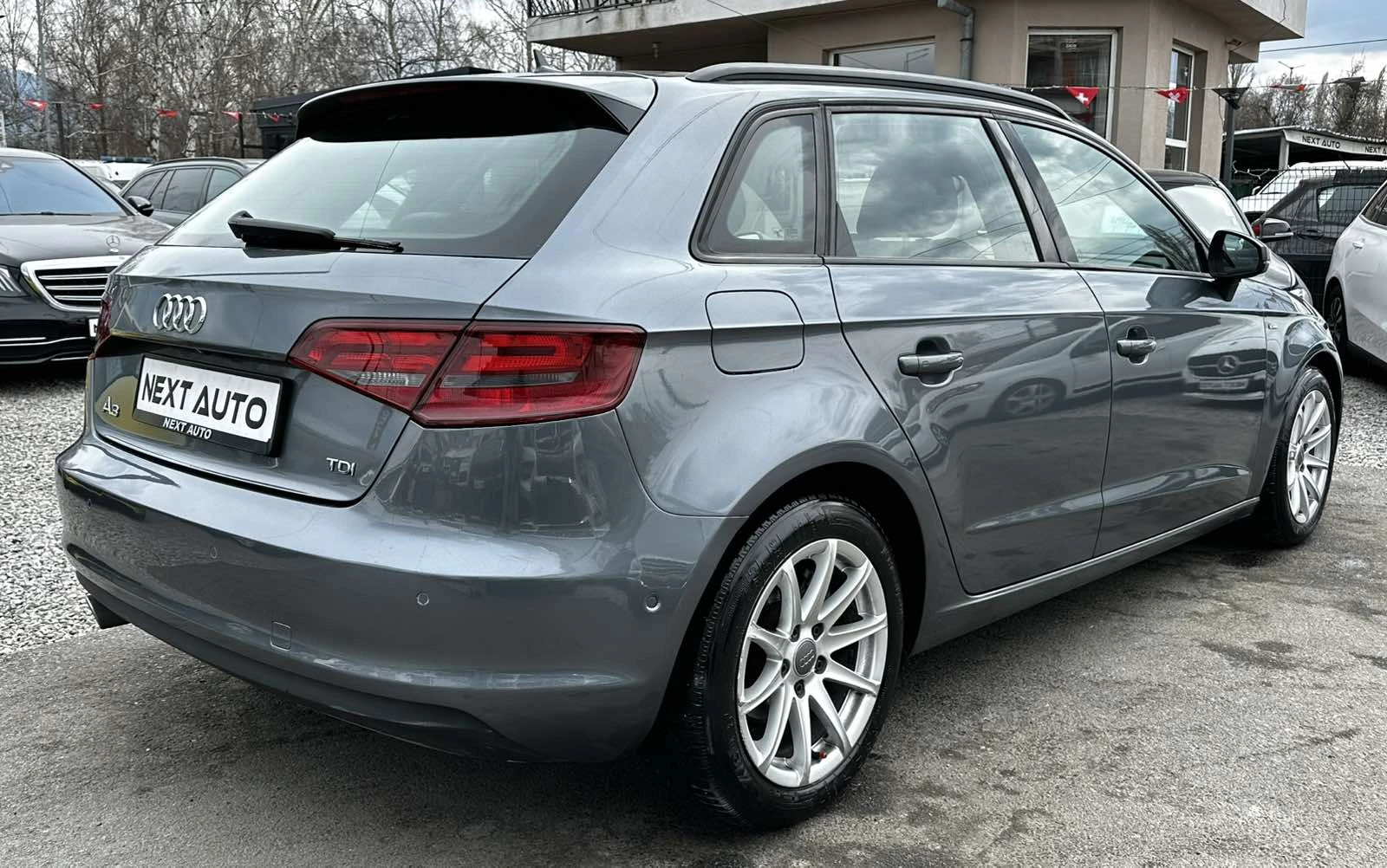 Audi A3 SPORTBACK 1.6TDI 105HP S LINE DISTRONIC CAMERA E5B, снимка 5 - Автомобили и джипове - 53924851