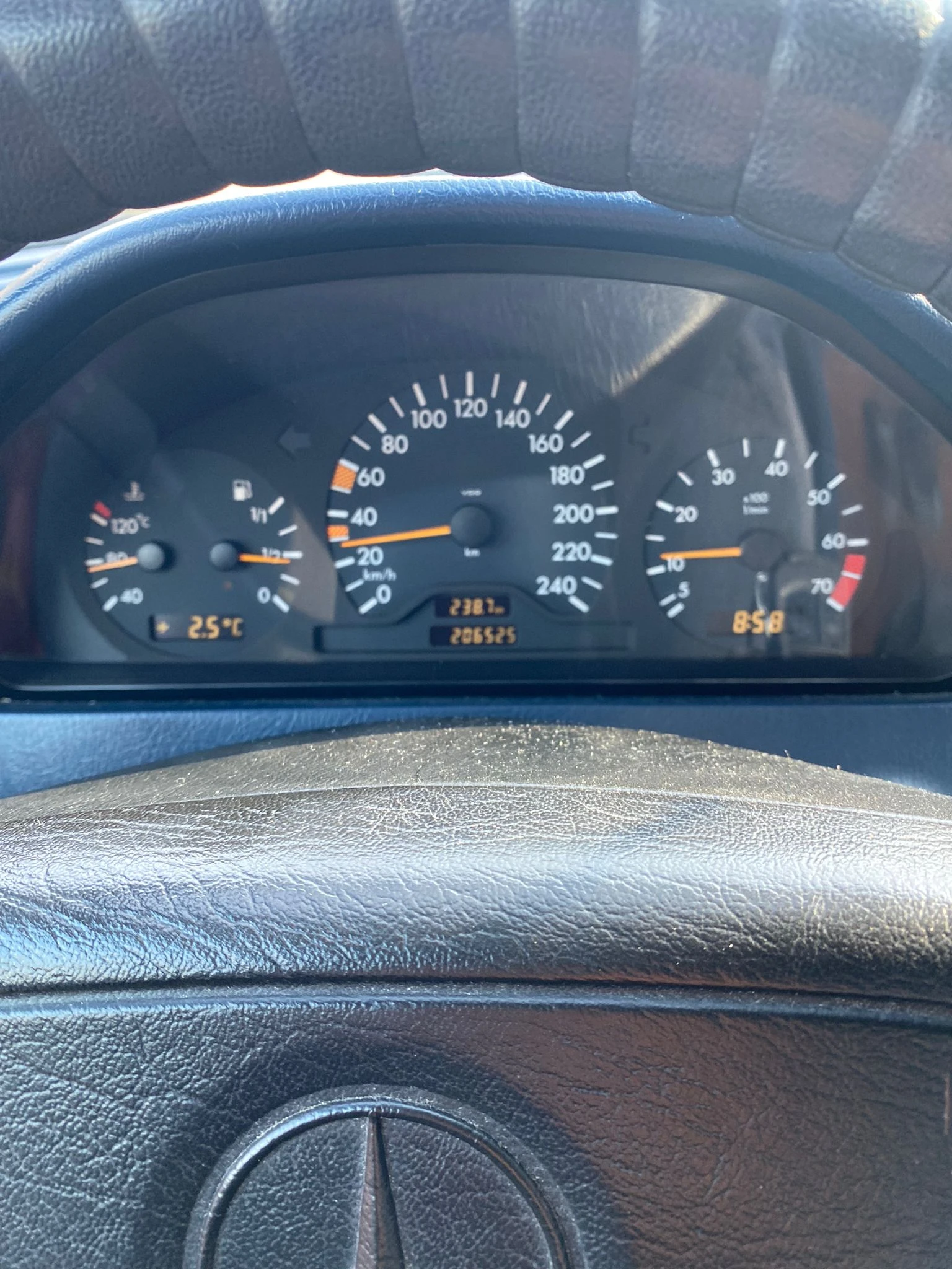 Mercedes-Benz C 180, снимка 7 - Автомобили и джипове - 53944694