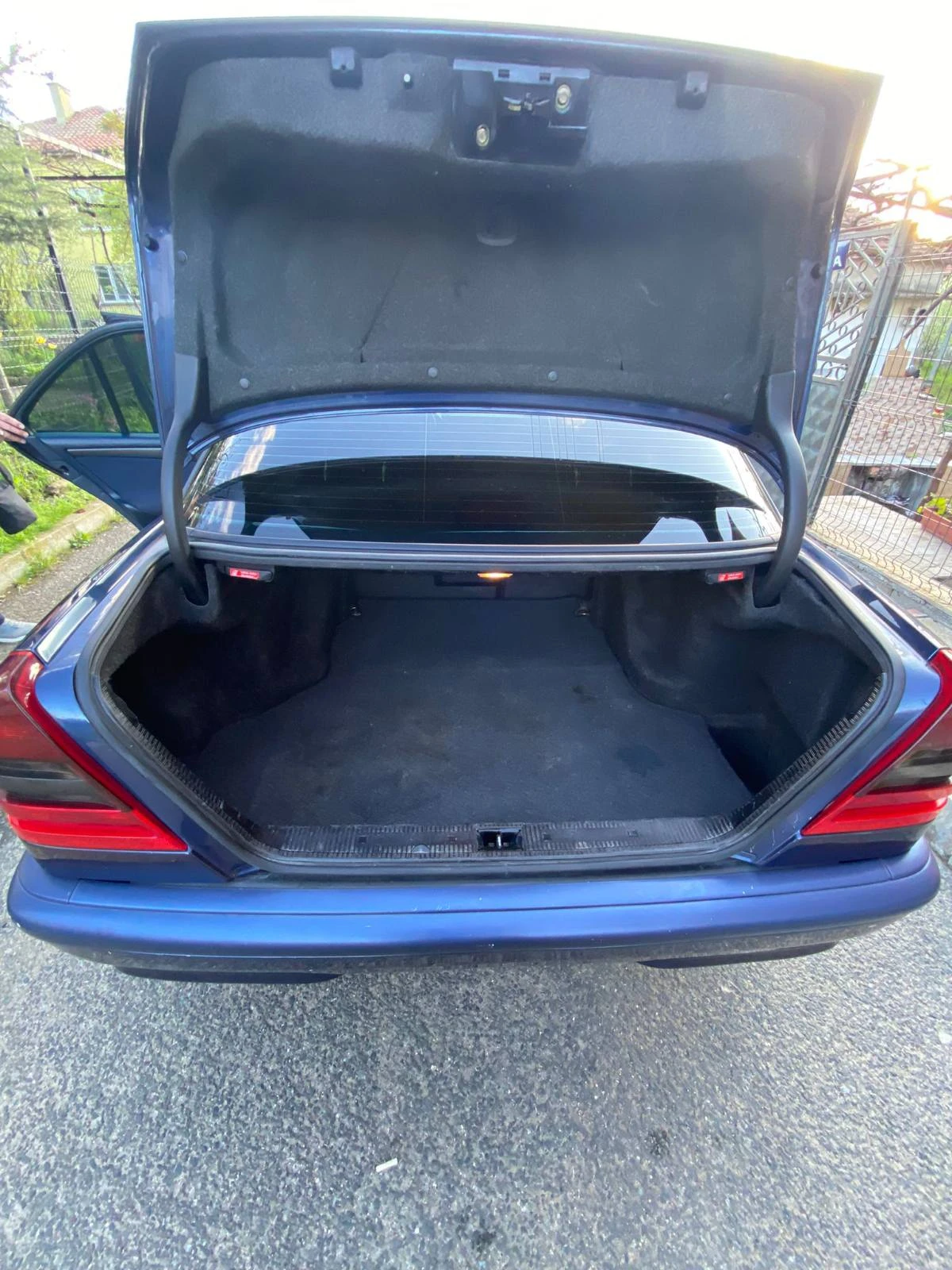 Mercedes-Benz C 180, снимка 12 - Автомобили и джипове - 53944694