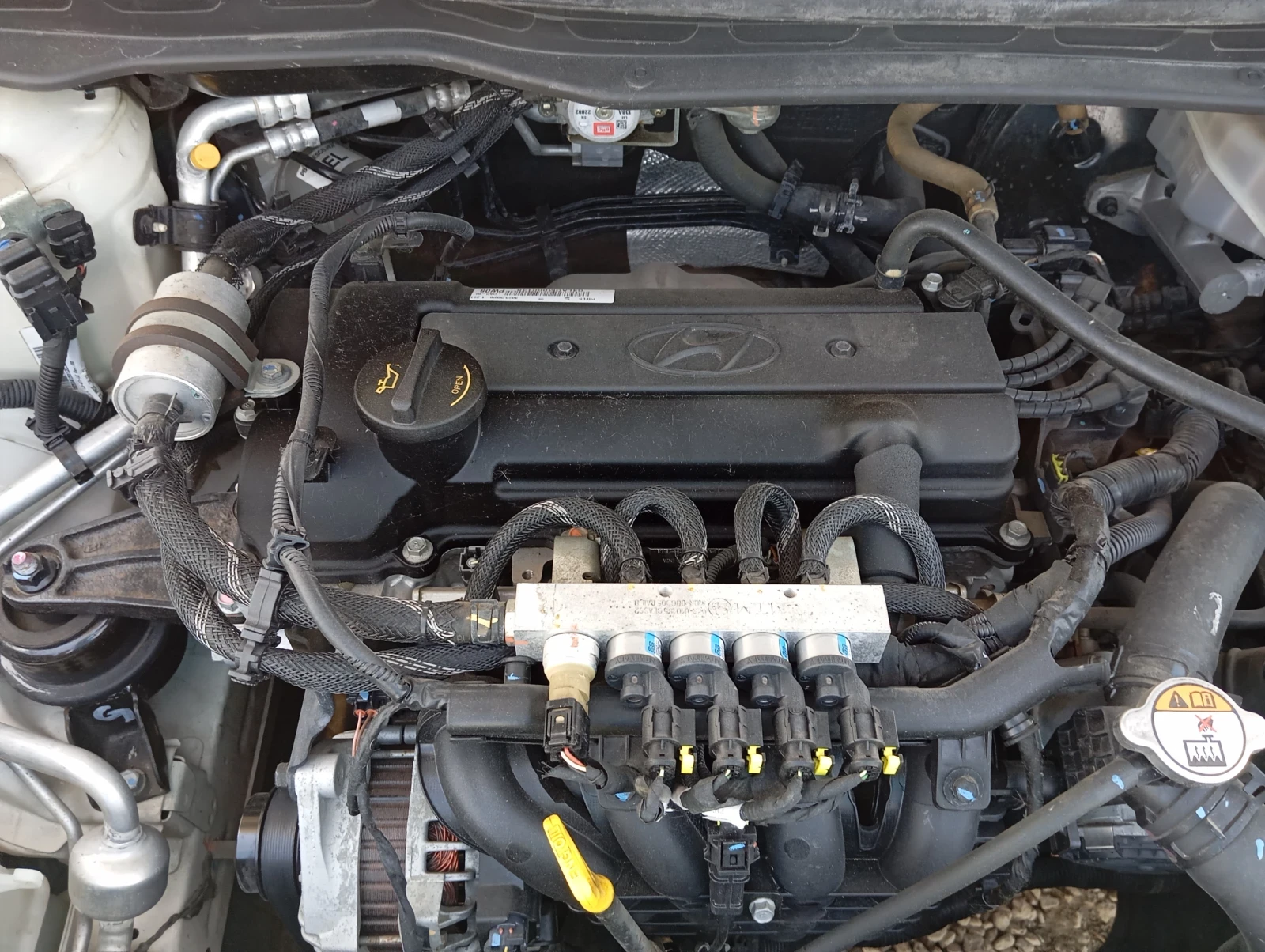Hyundai I20 Газ- Бензин , снимка 6 - Автомобили и джипове - 54939062