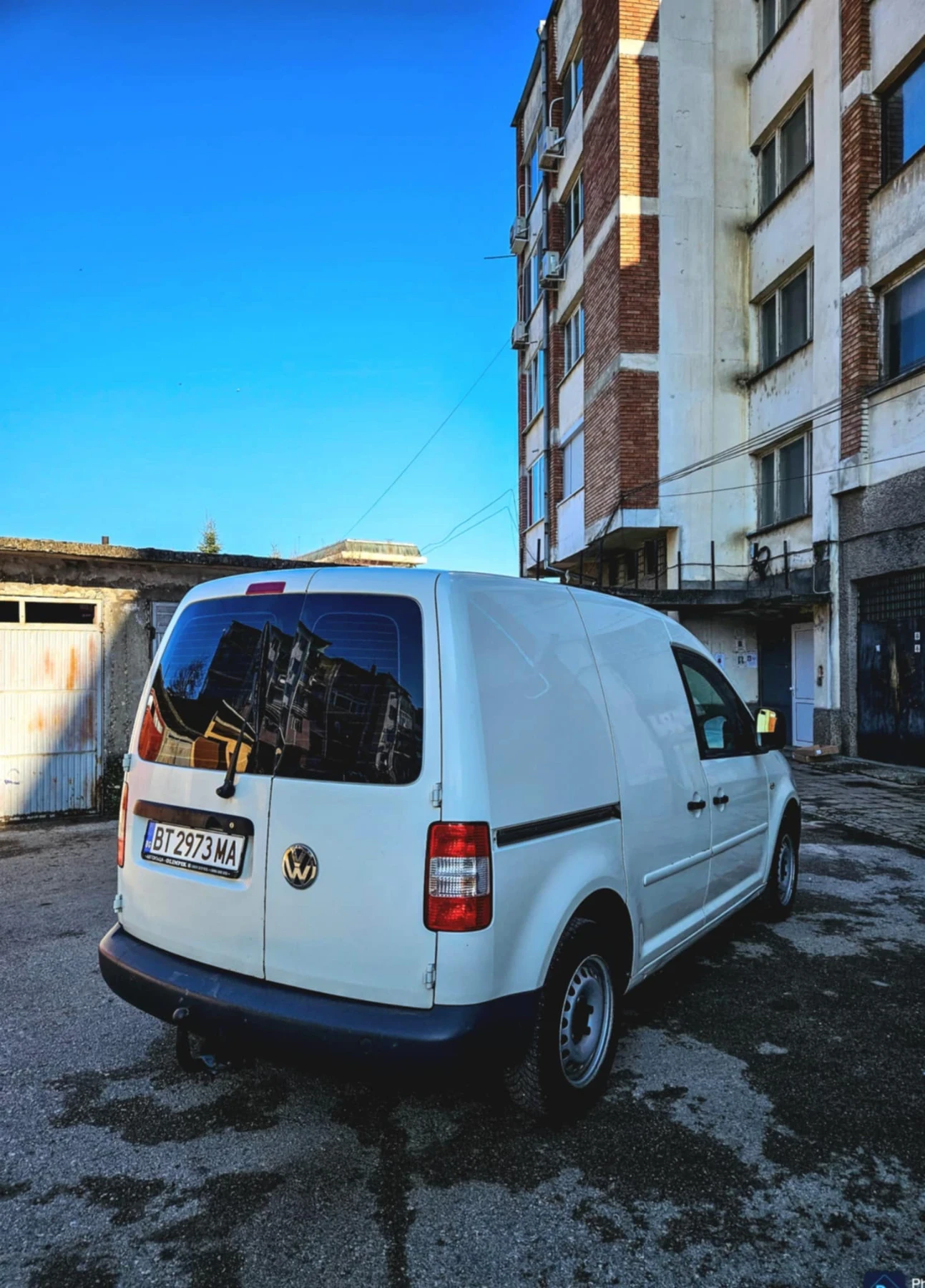 VW Caddy Товарен, снимка 4 - Автомобили и джипове - 54948519