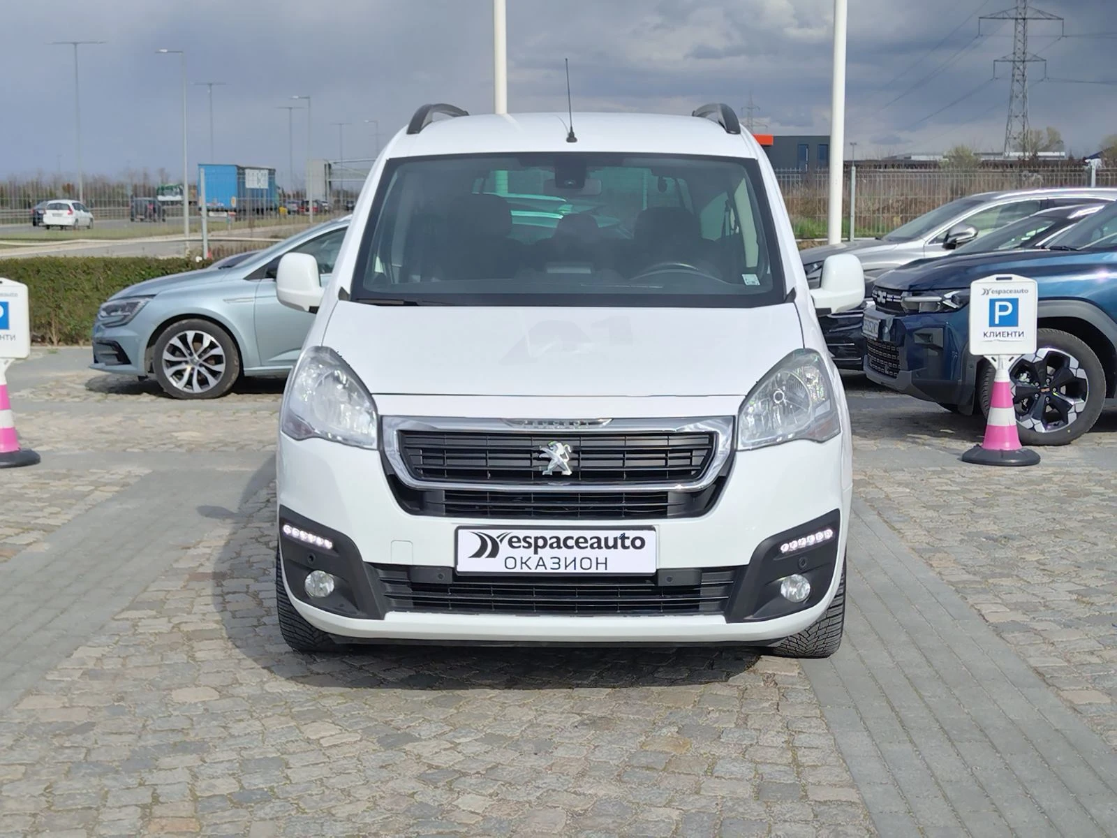 Peugeot Partner 1.6 HDI/120к.с., снимка 2 - Автомобили и джипове - 55035015