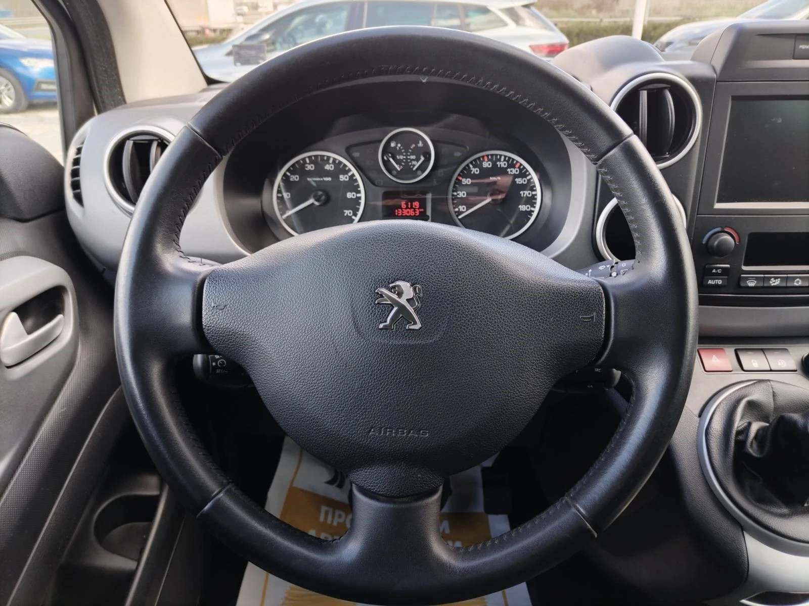 Peugeot Partner 1.6 HDI/120к.с., снимка 10 - Автомобили и джипове - 55035015