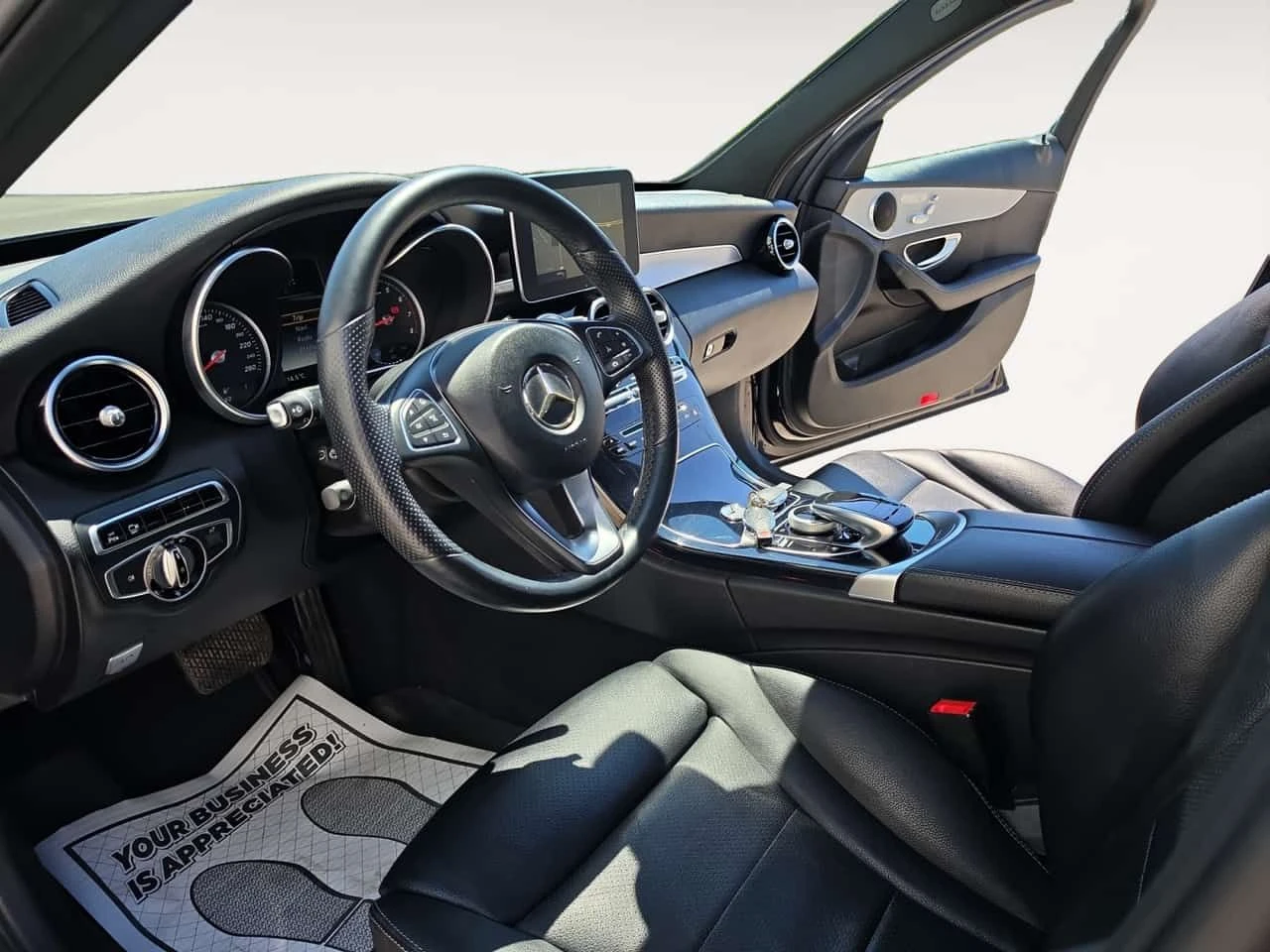 Mercedes-Benz C 300 * CARFAX * ЦЕНА ДО БГ, снимка 8 - Автомобили и джипове - 55036875