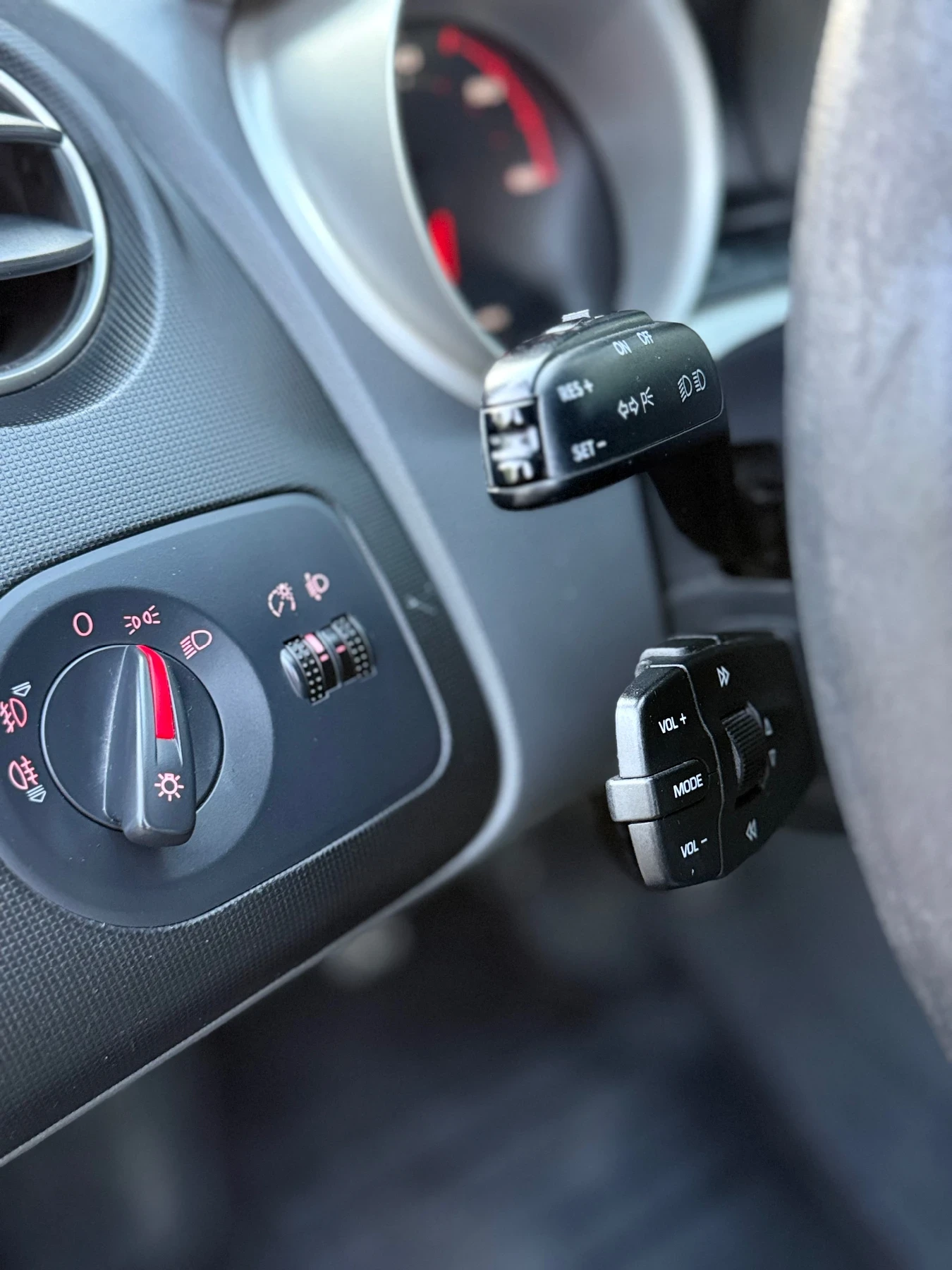 Seat Ibiza 1.9 105 Клима, Подгрев ТОП* * , снимка 11 - Автомобили и джипове - 55138343