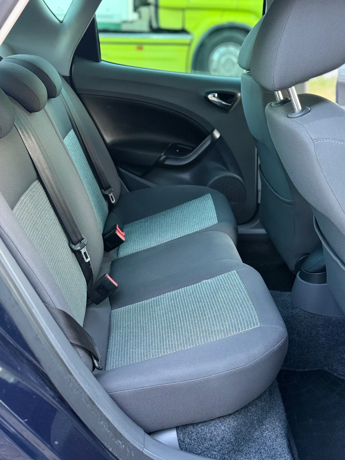 Seat Ibiza 1.9 105 Клима, Подгрев ТОП* * , снимка 15 - Автомобили и джипове - 55138343