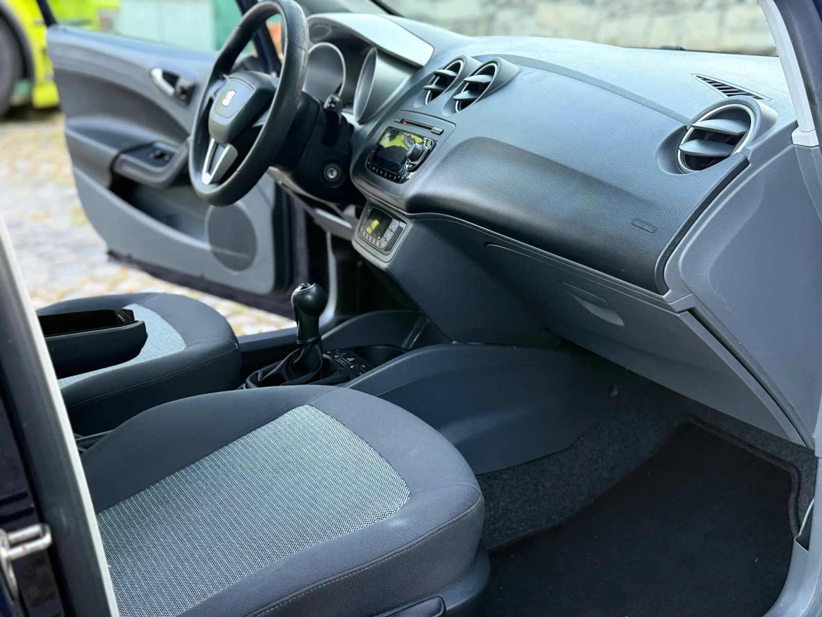 Seat Ibiza 1.9 105 Клима, Подгрев ТОП* * , снимка 13 - Автомобили и джипове - 55138343