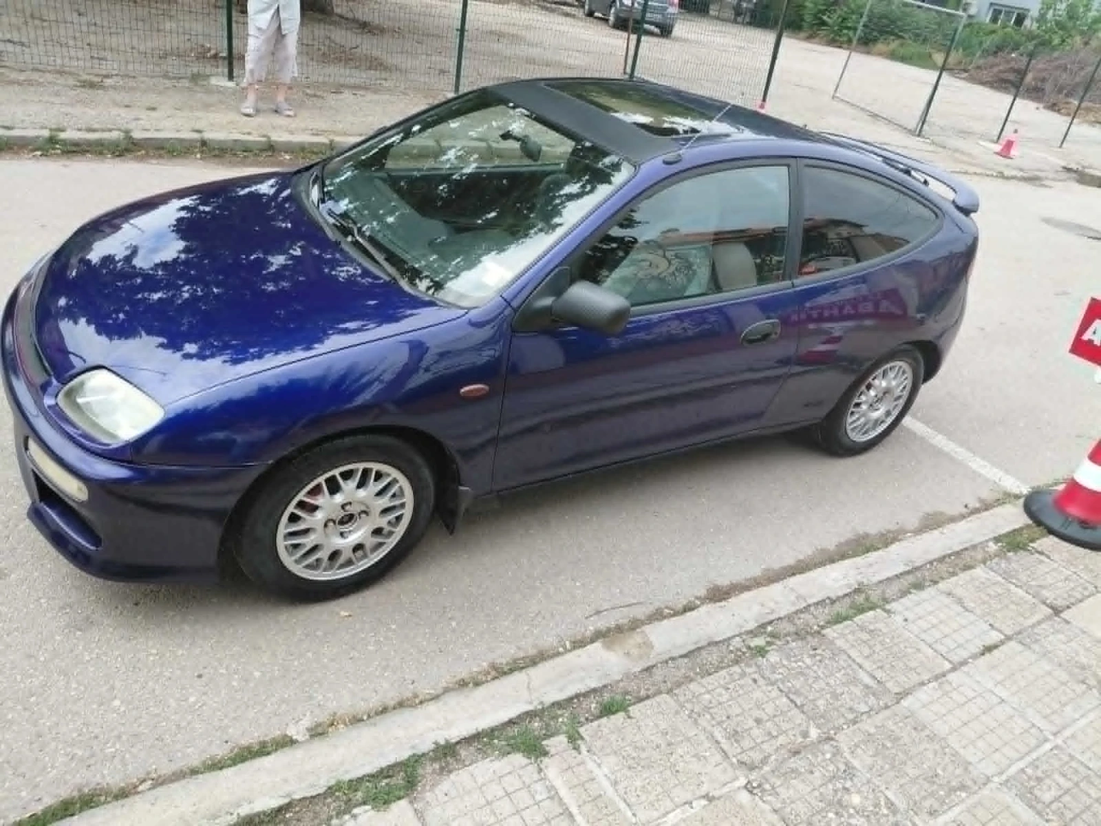 Mazda 323