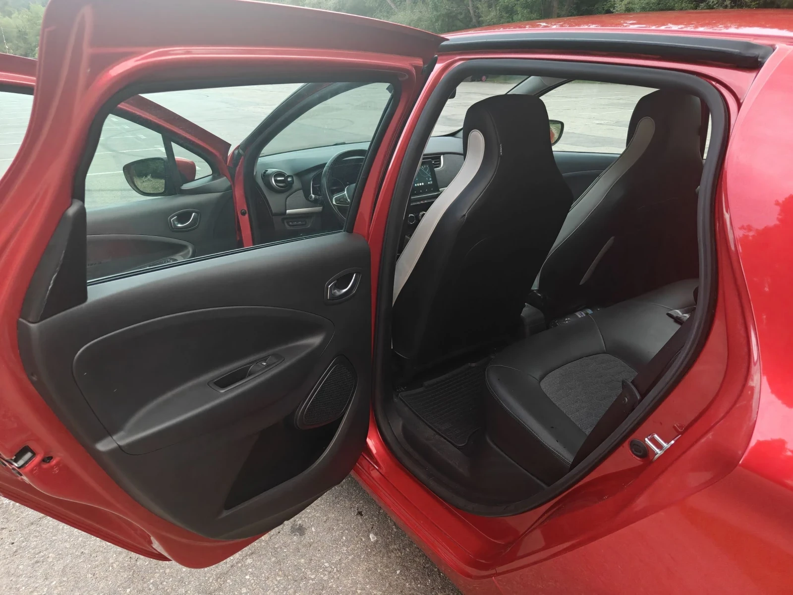Renault Zoe R135 CCS, снимка 8 - Автомобили и джипове - 55325220
