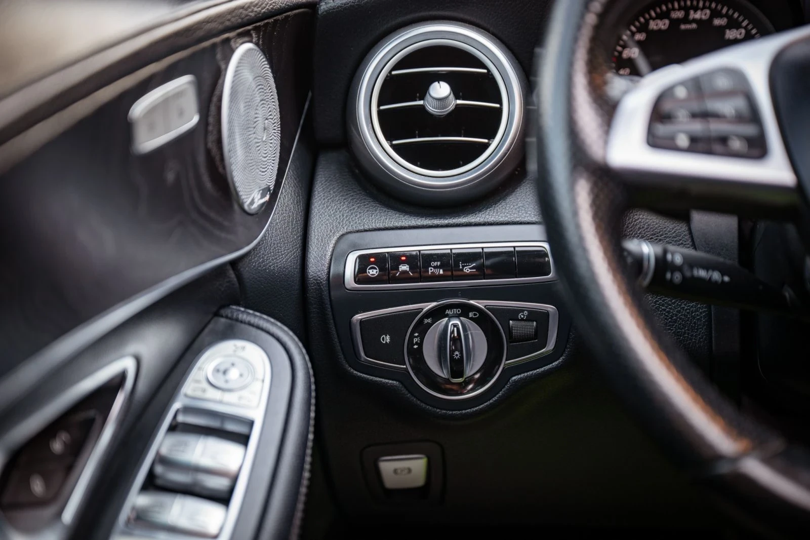Mercedes-Benz C 250 FULL ЕКСТРИ, снимка 12 - Автомобили и джипове - 55838358