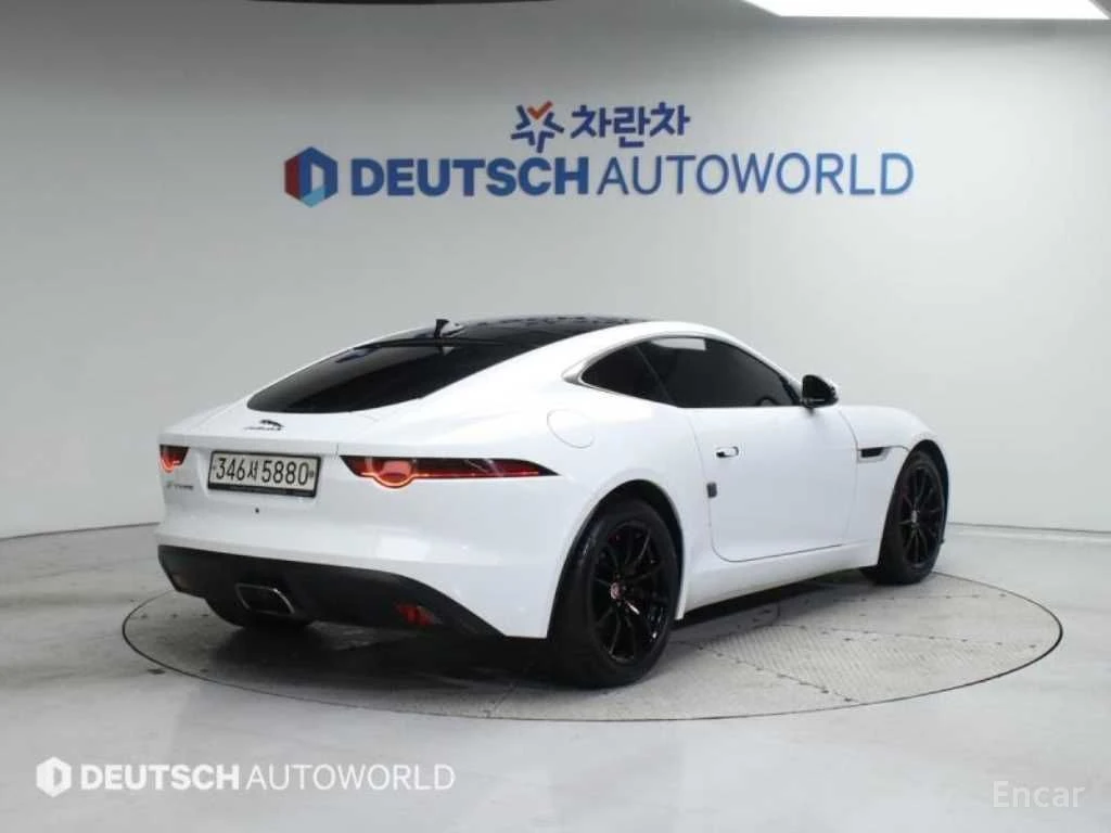 Jaguar F-Type P300, снимка 2 - Автомобили и джипове - 55848640